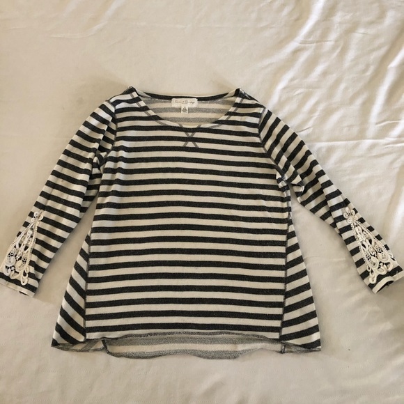 French Laundry striped shirt with accent sleeves - Picture 2 of 8